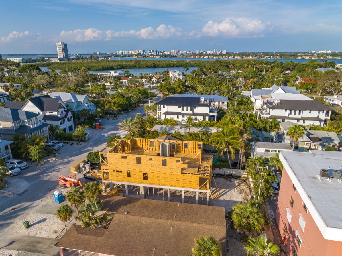EBG home under construction, Gulf Coast barrier island